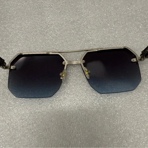 NWOT Modern Black/Blue and Silver Sunglasses - Picture 6 of 7